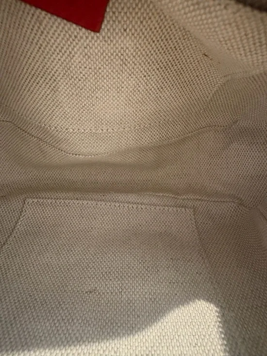 Gucci Red Pebbled Leather Crossbody with Tassel - Picture 6 of 6